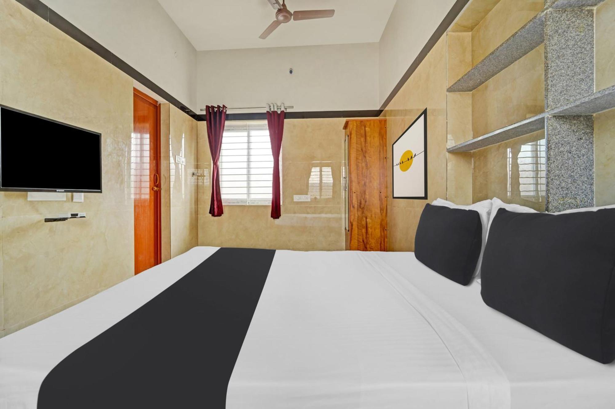 Super Hotel O Jaganath Nagar Near Hopes College Pilamedu Dış mekan fotoğraf
